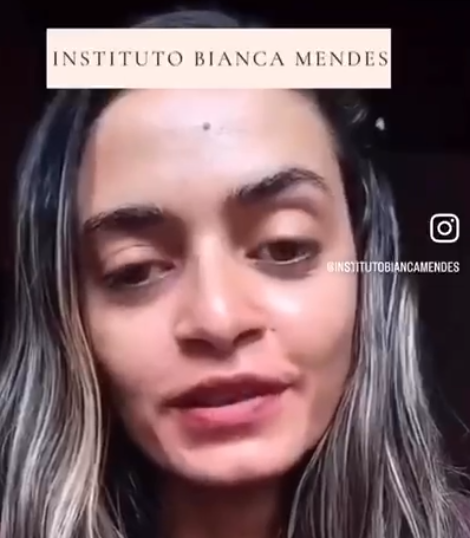 Caroline Calheiros – Roda de conversa